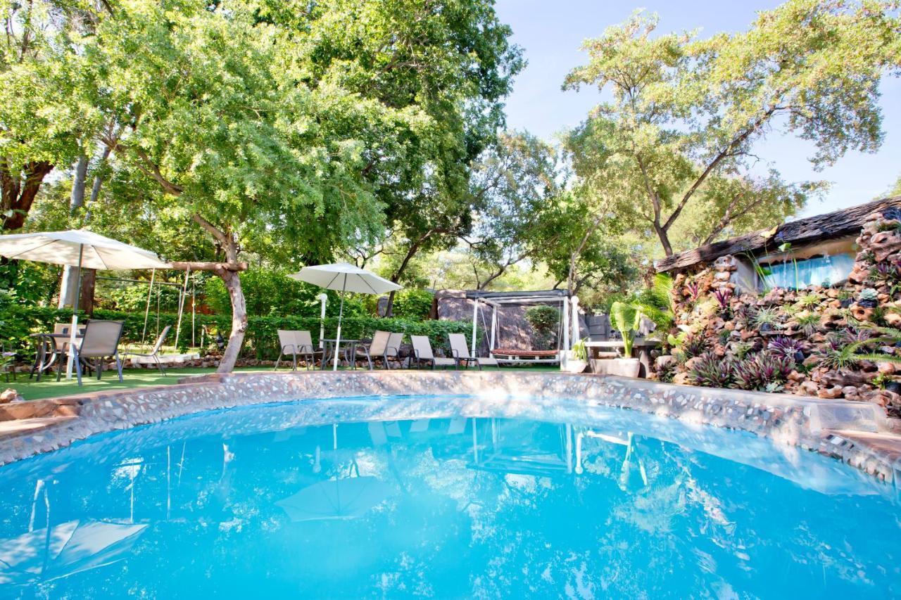 Victoria Falls Backpackers Lodge Екстериор снимка