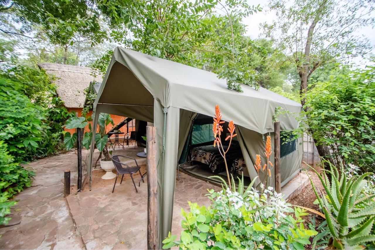 Victoria Falls Backpackers Lodge Екстериор снимка