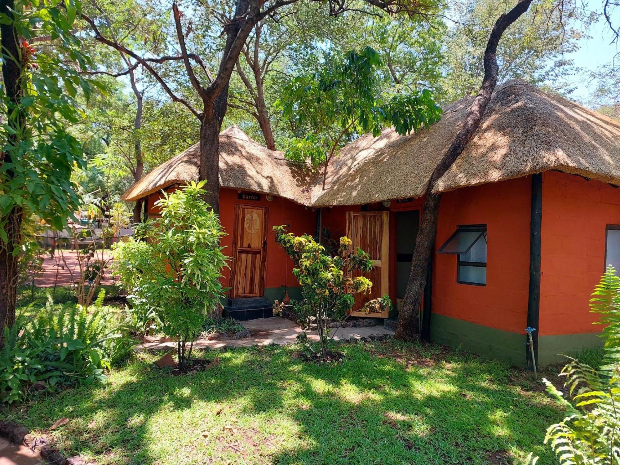 Victoria Falls Backpackers Lodge Екстериор снимка