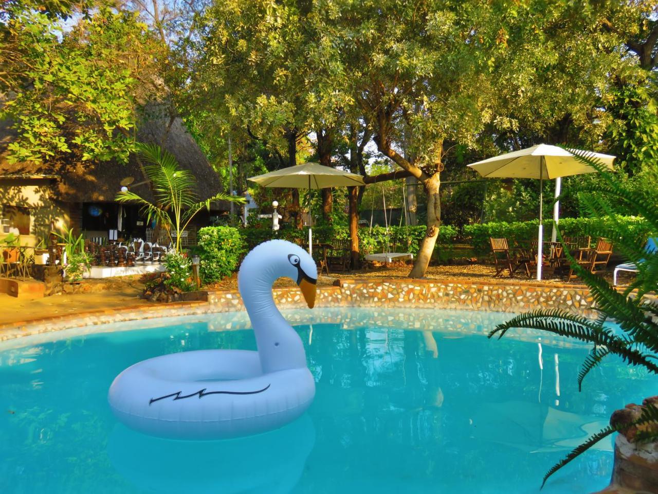 Victoria Falls Backpackers Lodge Екстериор снимка